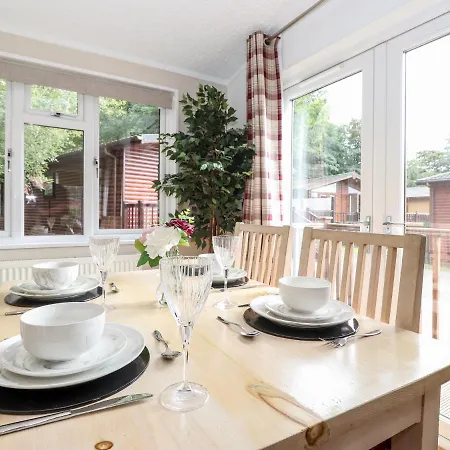 Honeysuckle Windermere