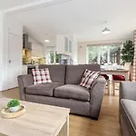 度假居 Honeysuckle *