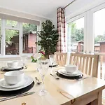 Honeysuckle 温德米尔