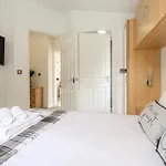 Honeysuckle Ferienhaus *